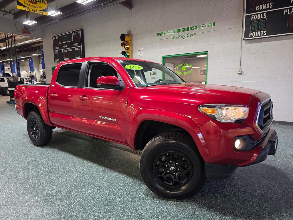 2021 Toyota Tacoma 4WD SR5 Double Cab 5' Bed V6 AT (Natl)