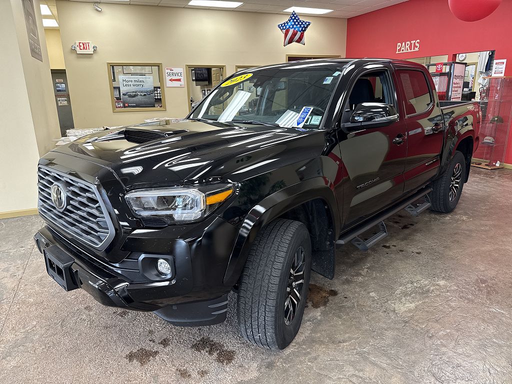 2023 Toyota Tacoma TRD Sport V6