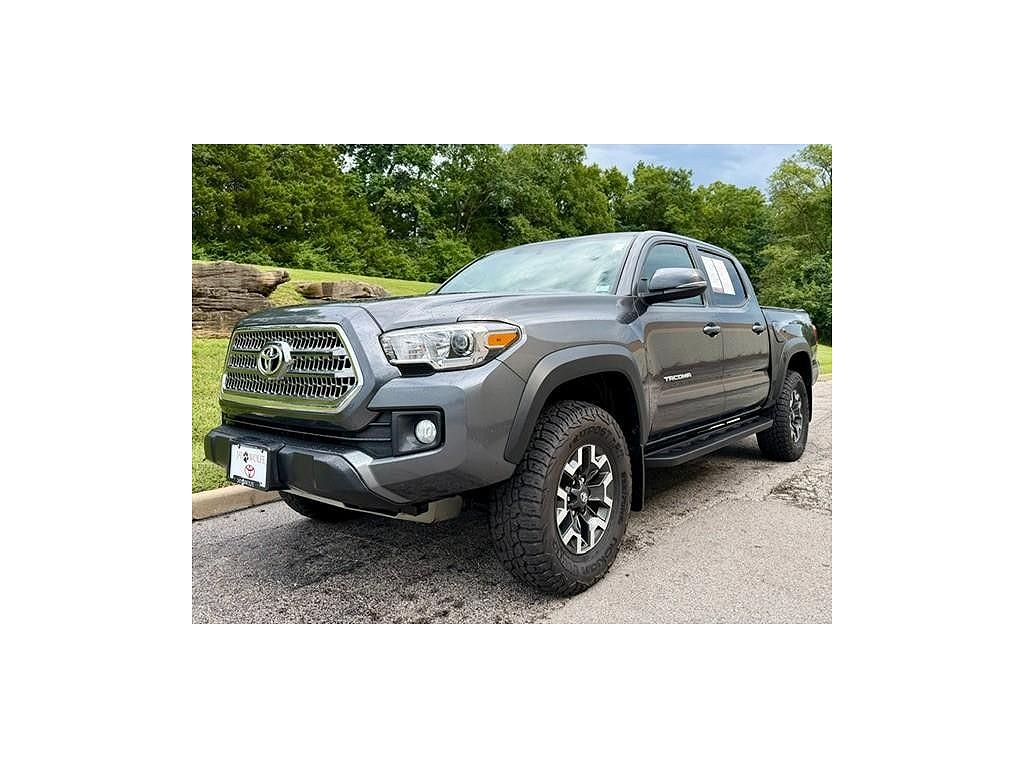 2017 Toyota Tacoma SR5