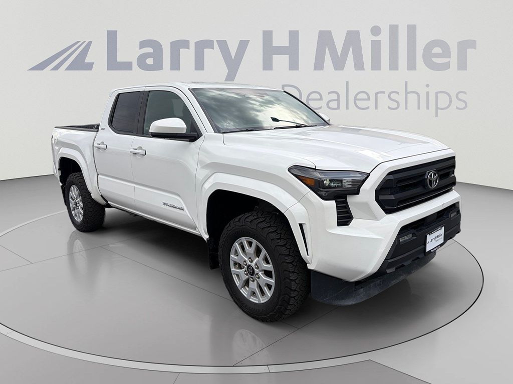 2024 Toyota Tacoma 4WD SR5