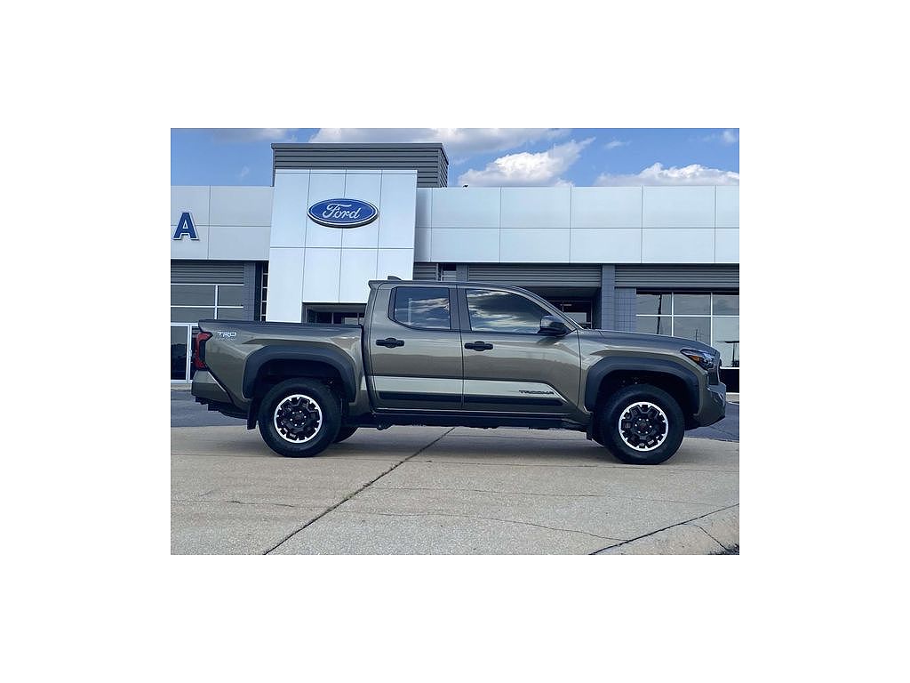 2024 Toyota Tacoma TRD Sport