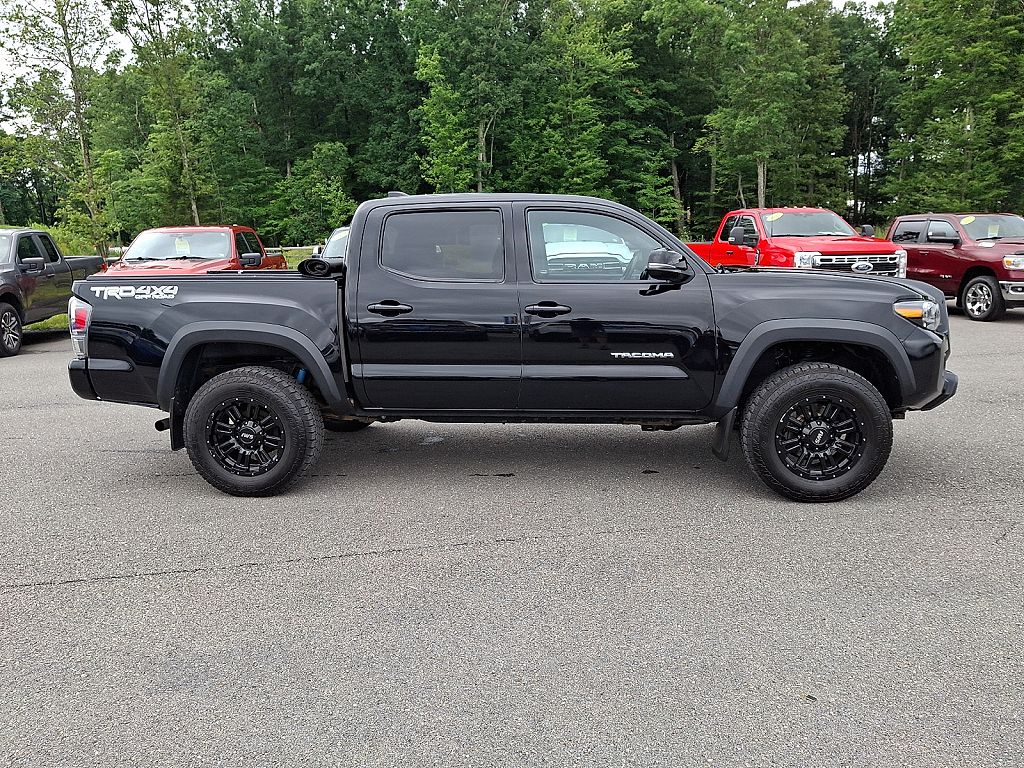 2022 Toyota Tacoma TRD Off Road V6