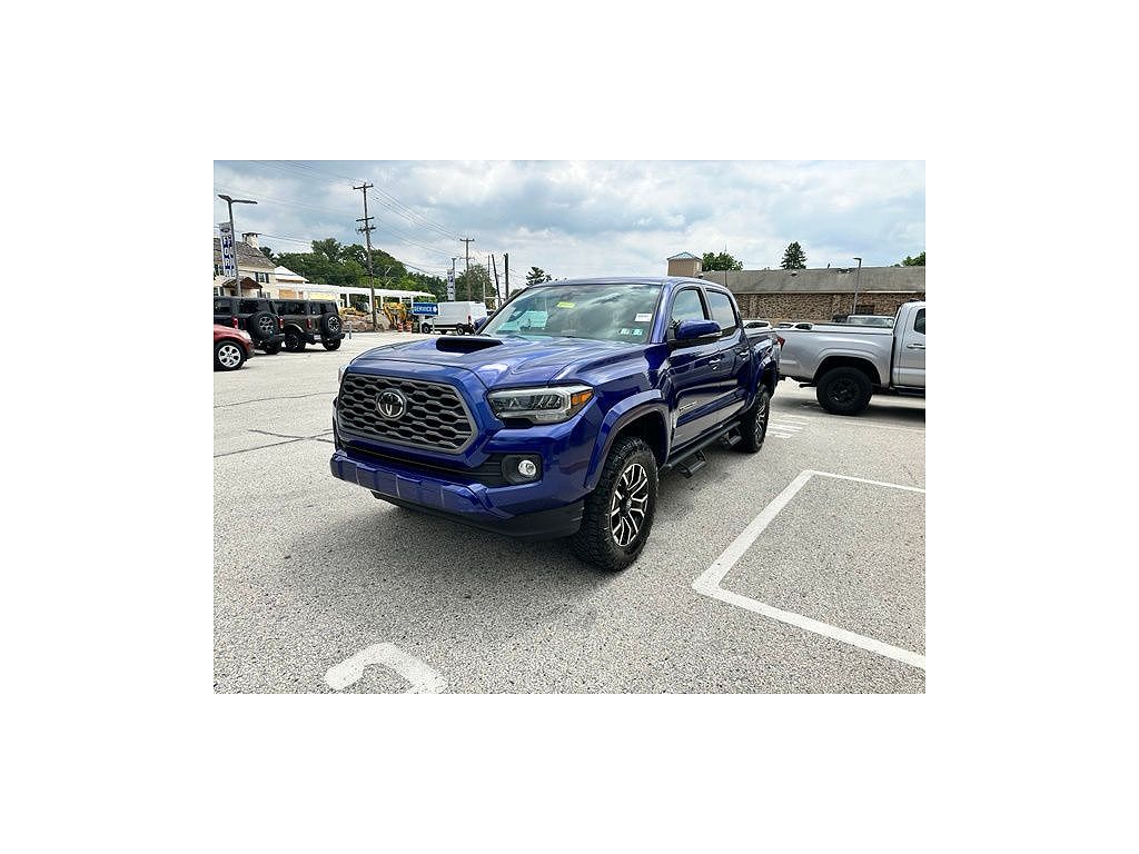 2022 Toyota Tacoma 4WD SR