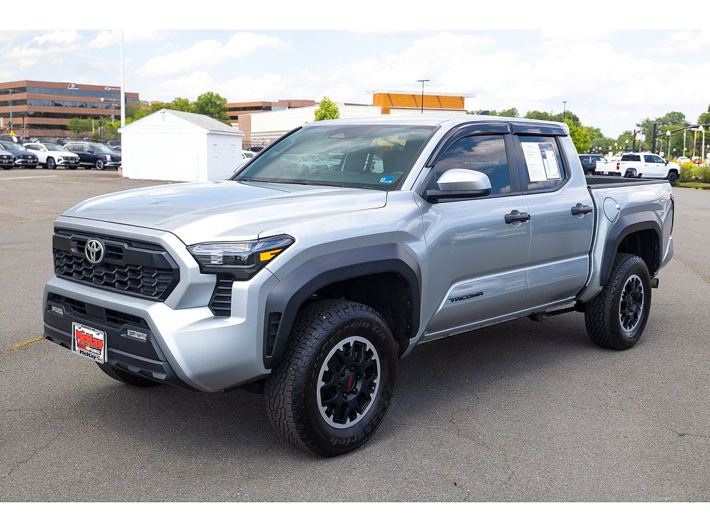 2024 Toyota Tacoma 4WD SR5
