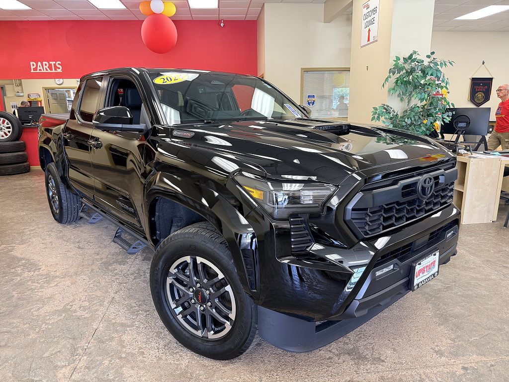 2024 Toyota Tacoma i-FORCE MAX TRD Sport