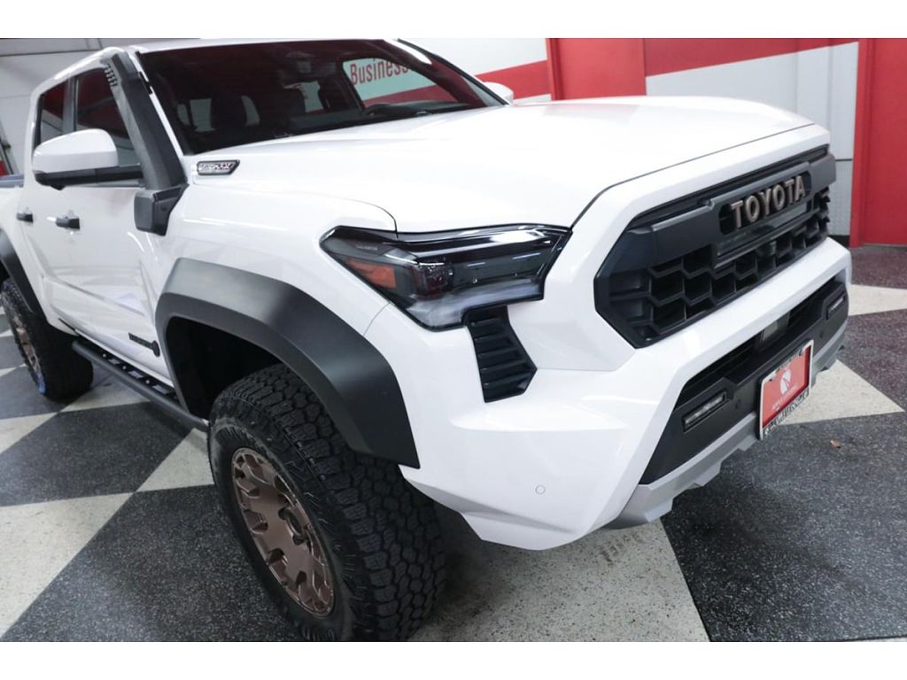 2025 Toyota Tacoma 4WD Trailhunter Hybrid