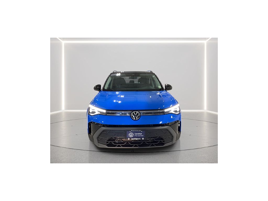 2025 Volkswagen Taos SE Black