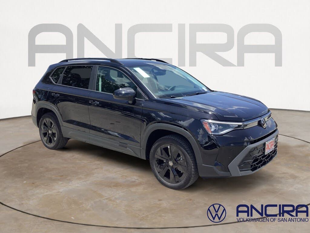 2026 Volkswagen Taos SE Black