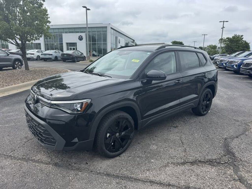 2026 Volkswagen Taos SE Black