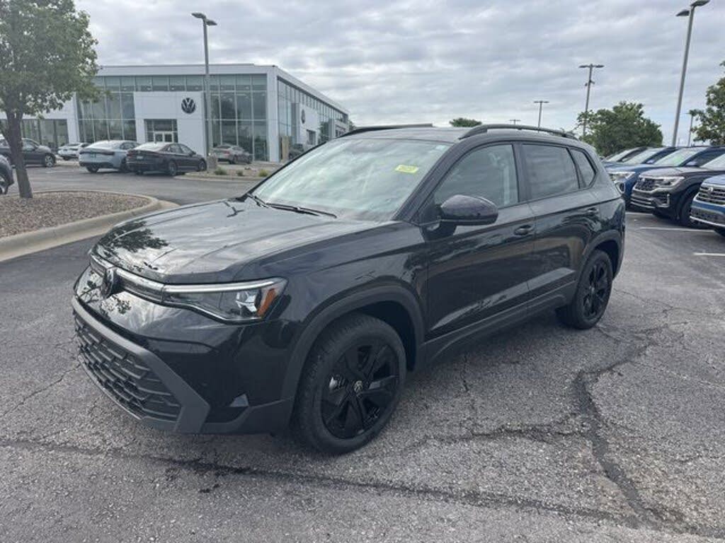 2026 Volkswagen Taos SE Black