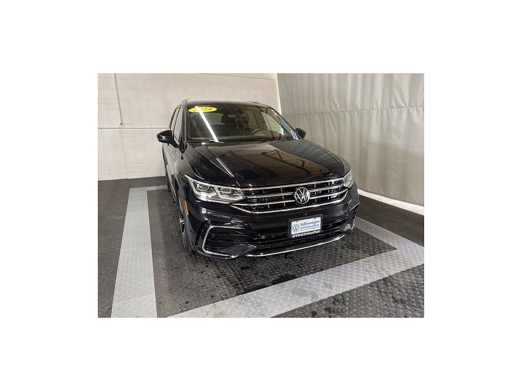 2024 Volkswagen Tiguan SEL R-Line