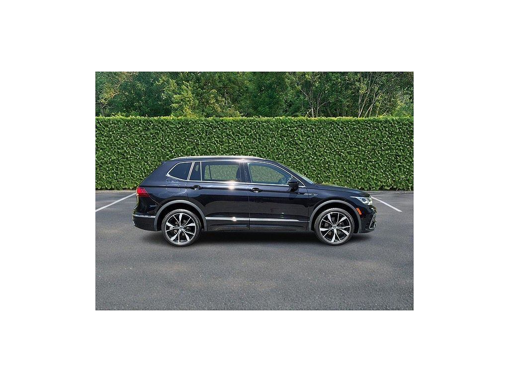 2024 Volkswagen Tiguan SEL R-Line