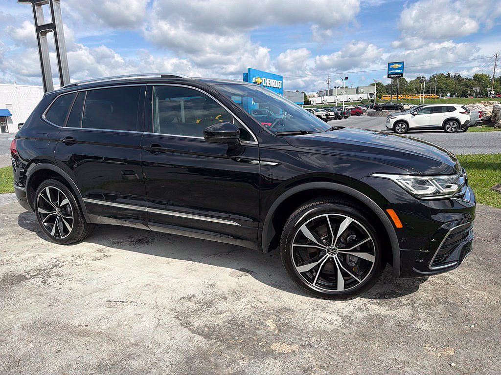 2024 Volkswagen Tiguan 2.0T SEL R-Line
