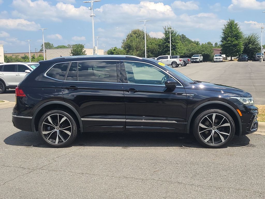 2024 Volkswagen Tiguan 2.0T SEL R-Line