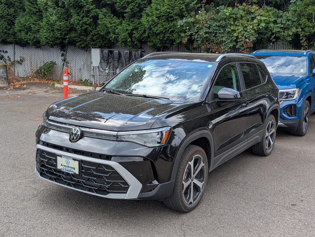 2025 Volkswagen Taos SEL