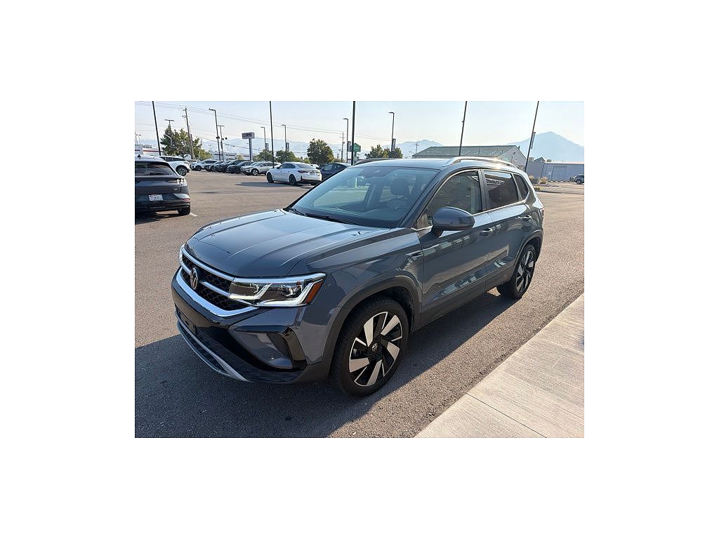 2024 Volkswagen Taos SEL