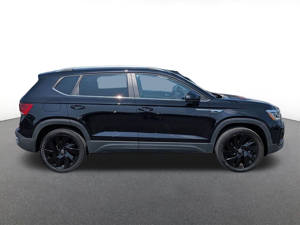 2023 Volkswagen Taos SEL