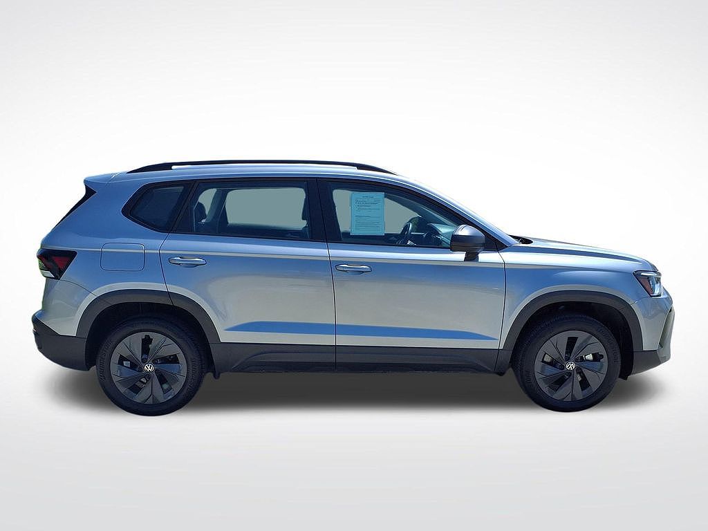 2025 Volkswagen Taos S