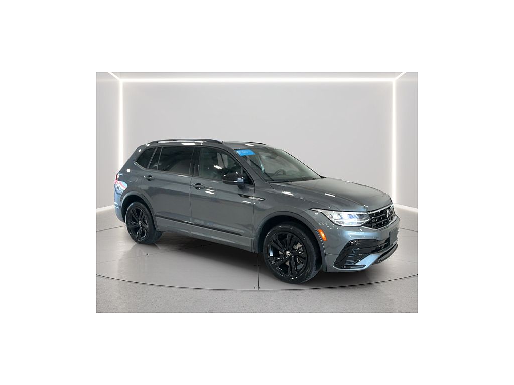 2024 Volkswagen Tiguan SE R-Line Black