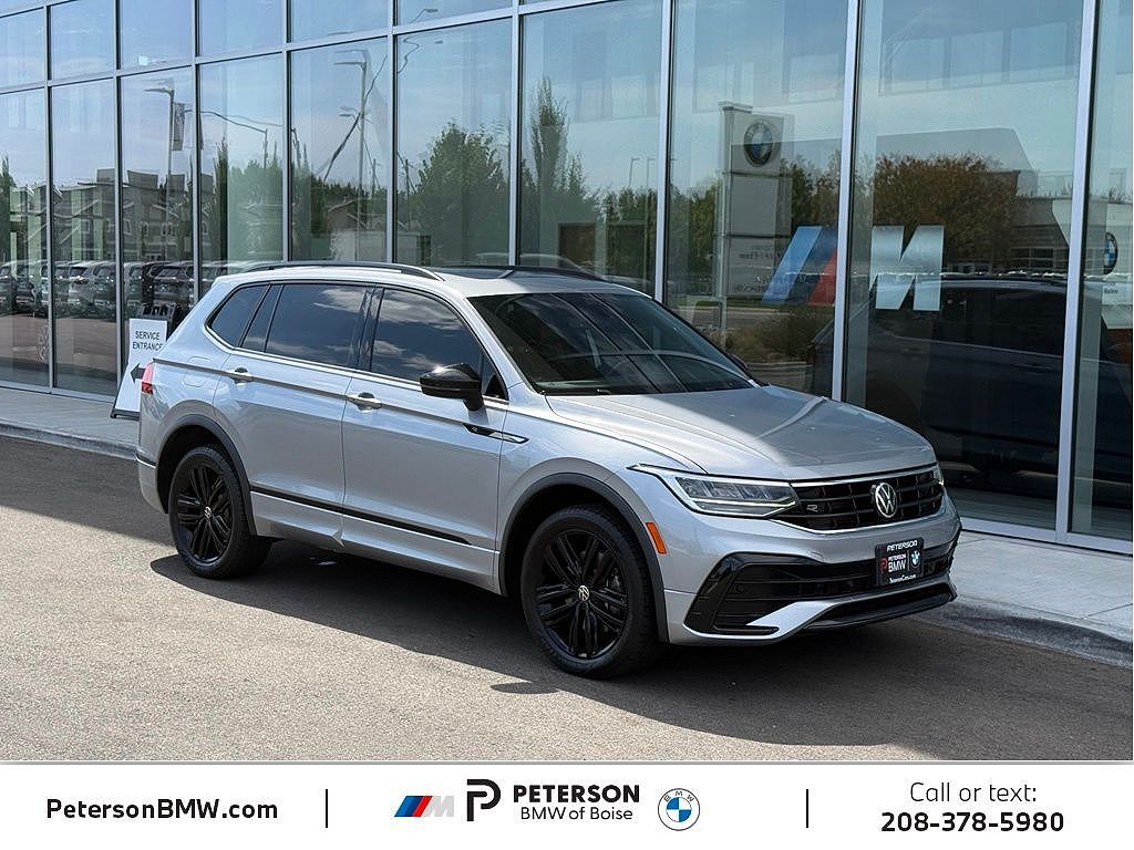 2022 Volkswagen Tiguan SE R-Line Black