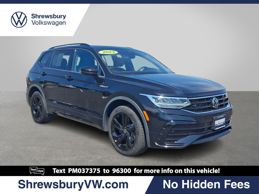 2023 Volkswagen Tiguan SE R-Line Black