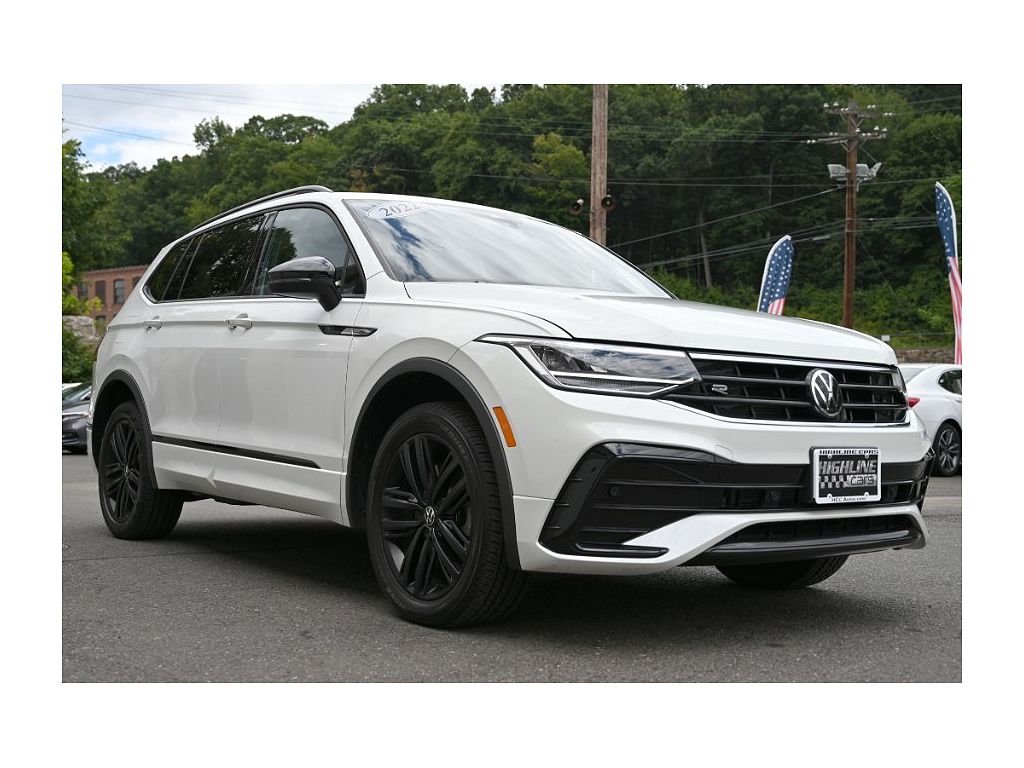2022 Volkswagen Tiguan SE R-Line Black
