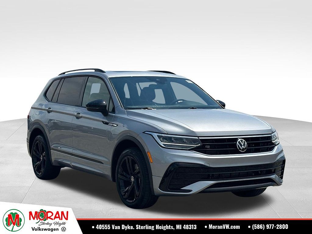 2023 Volkswagen Tiguan SE R-Line Black