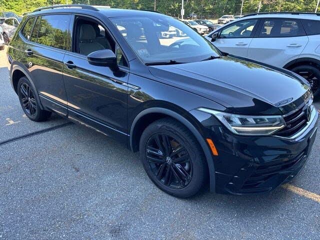2022 Volkswagen Tiguan SE R-Line Black