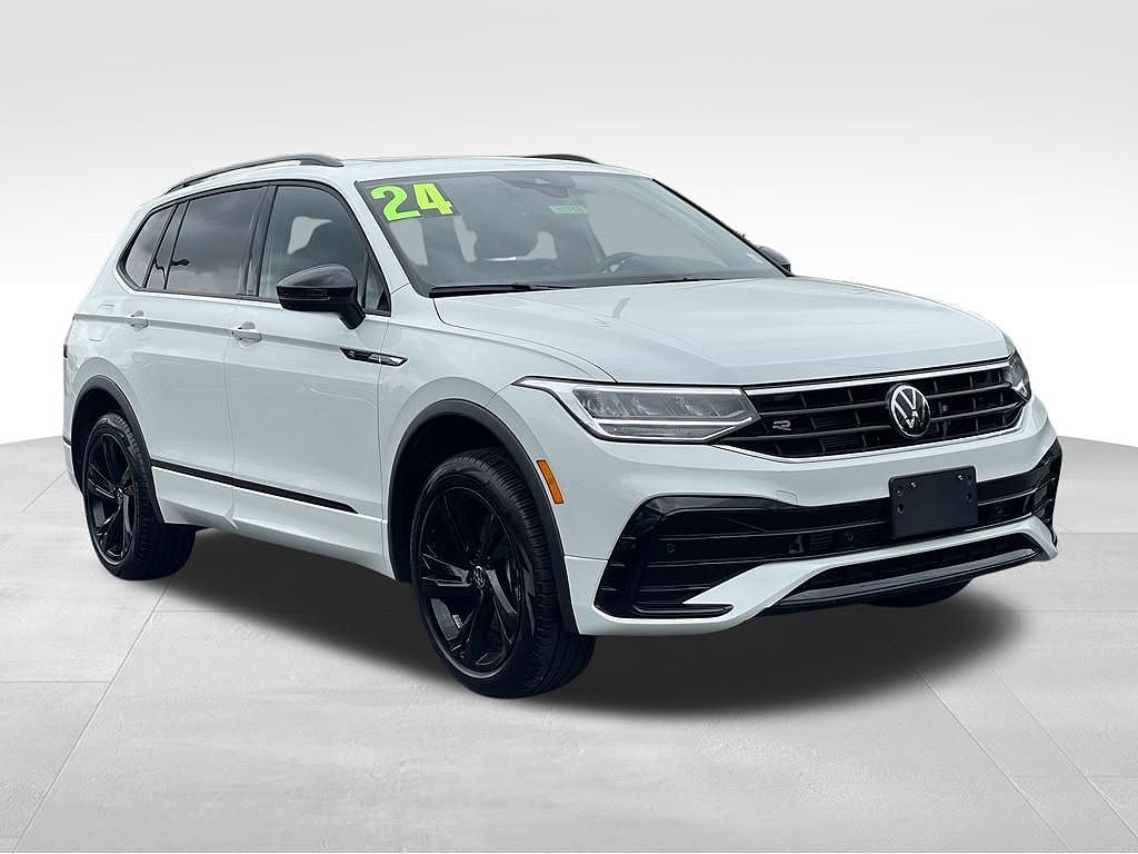 2024 Volkswagen Tiguan SE R-Line Black