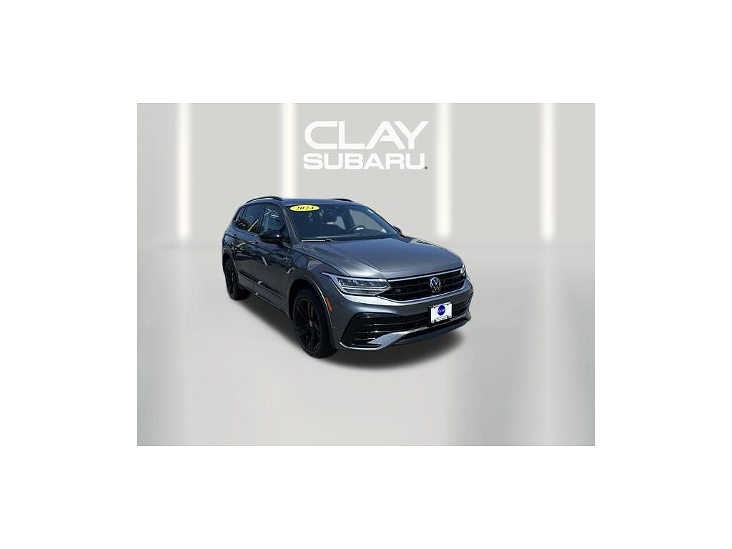 2024 Volkswagen Tiguan SE R-Line Black