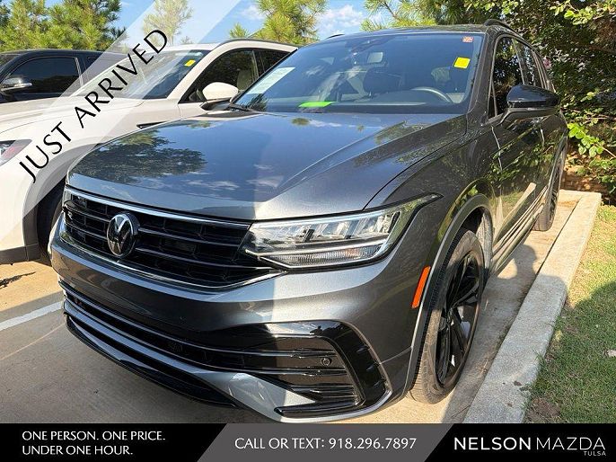 2024 Volkswagen Tiguan SE R-Line Black