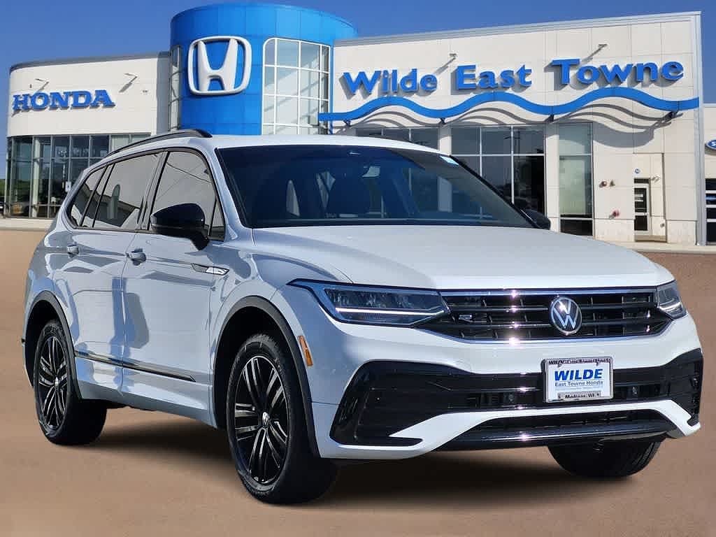 2022 Volkswagen Tiguan 2.0T SE R-Line Black