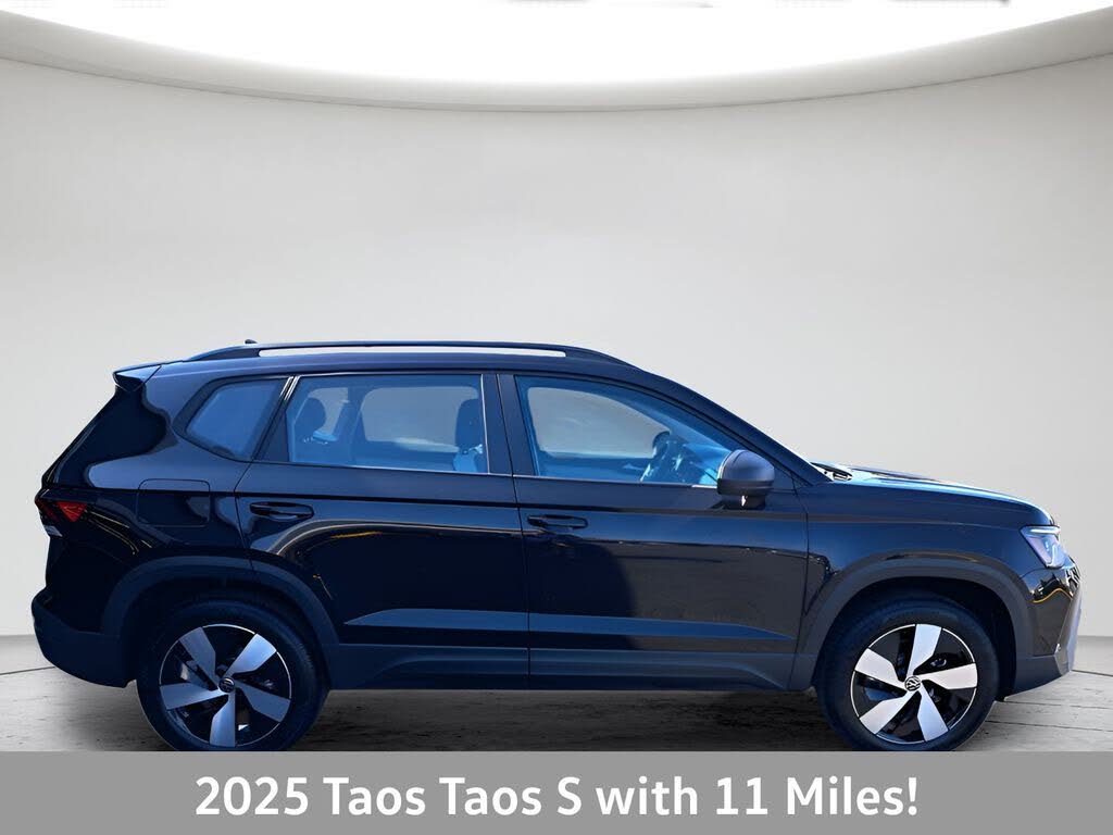 2025 Volkswagen Taos S