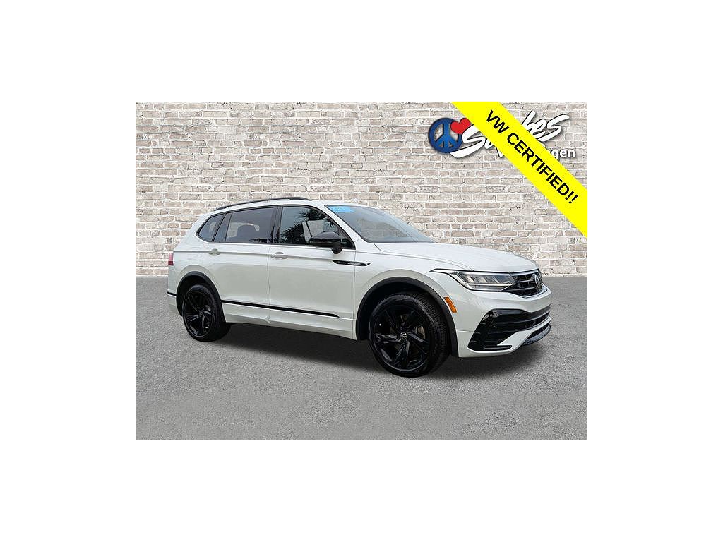 2023 Volkswagen Tiguan SE R-Line Black