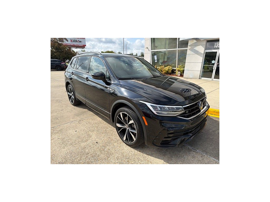 2024 Volkswagen Tiguan SE R-Line Black