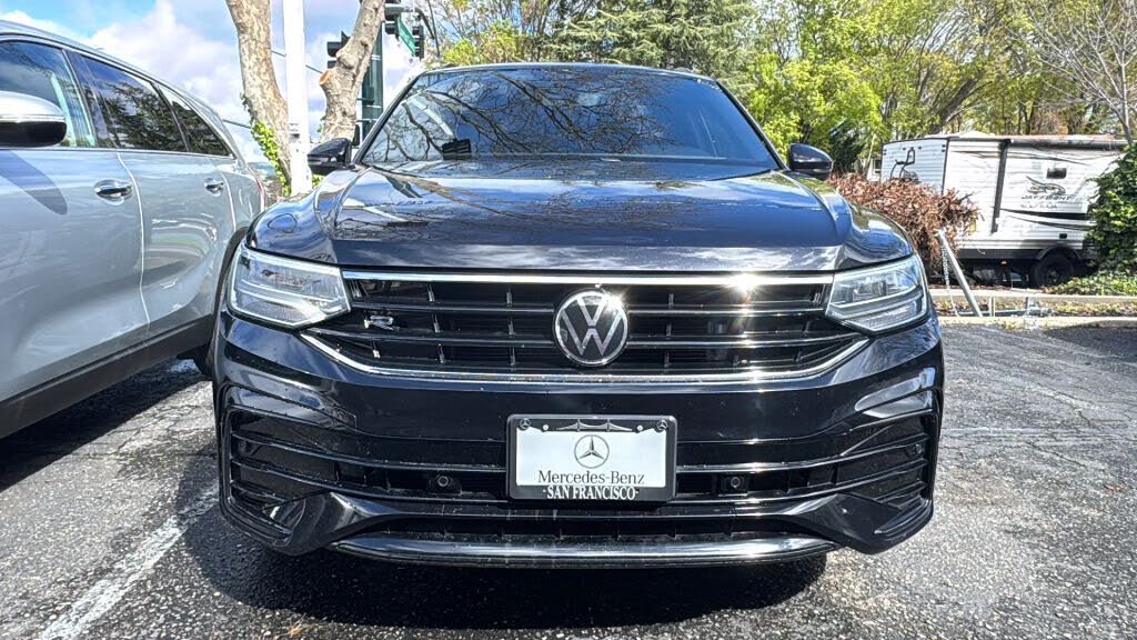 2022 Volkswagen Tiguan SE R-Line Black