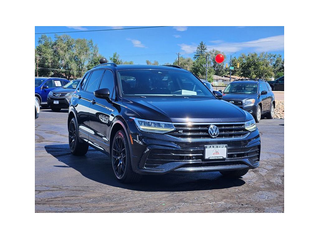 2023 Volkswagen Tiguan SE R-Line Black