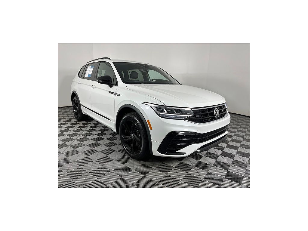 2023 Volkswagen Tiguan SE R-Line Black