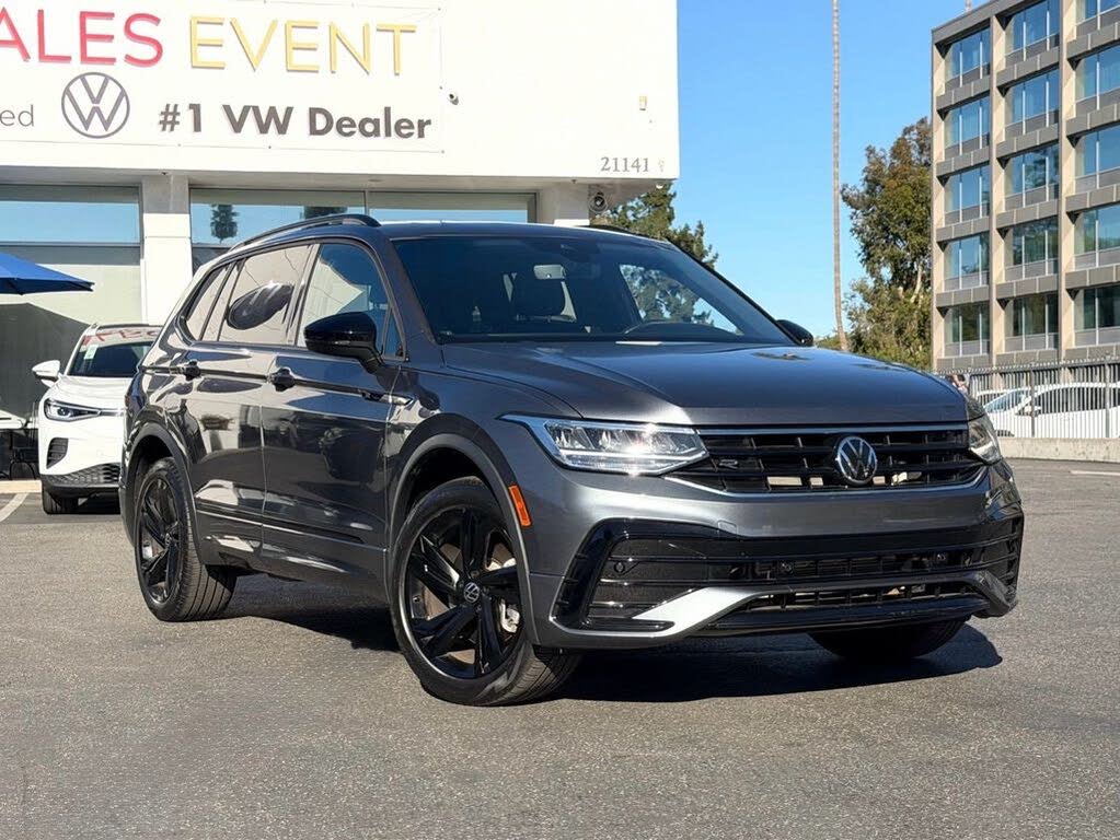 2023 Volkswagen Tiguan SE R-Line Black