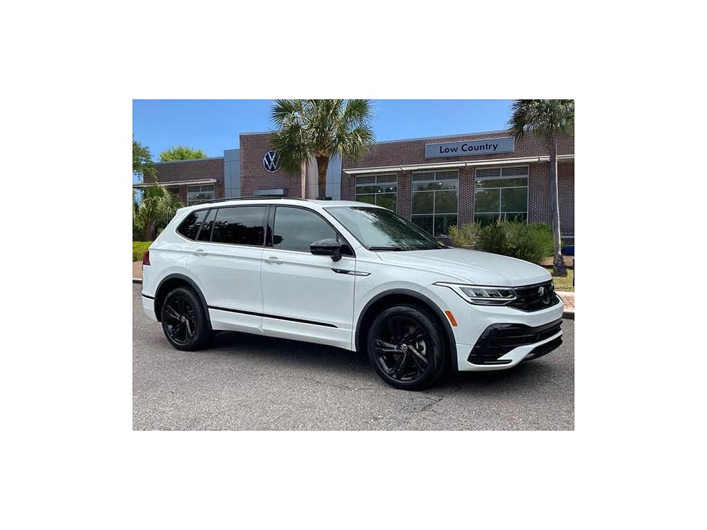 2024 Volkswagen Tiguan SE R-Line Black