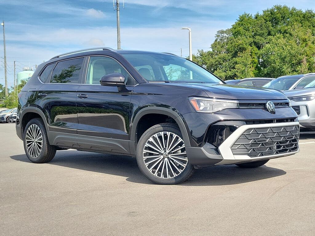 2026 Volkswagen Taos SE