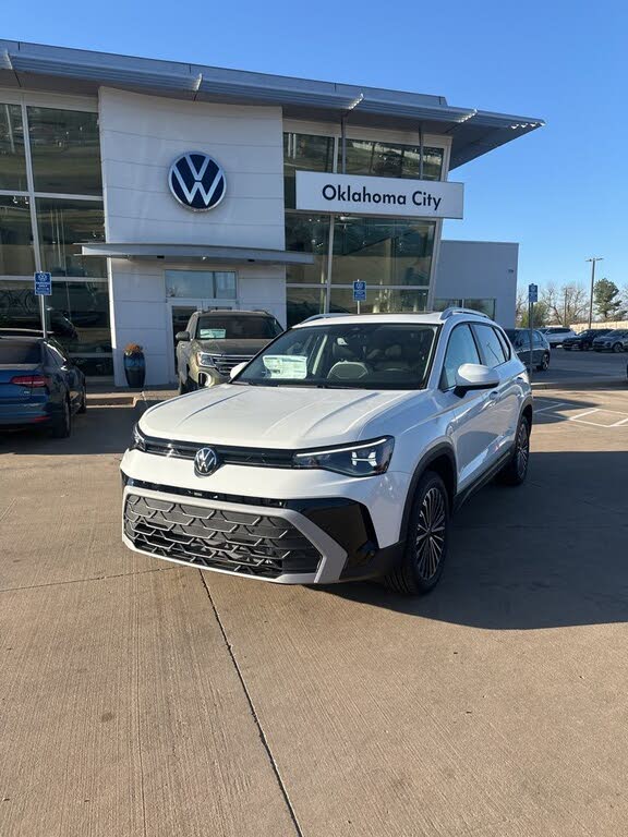 2026 Volkswagen Taos SE