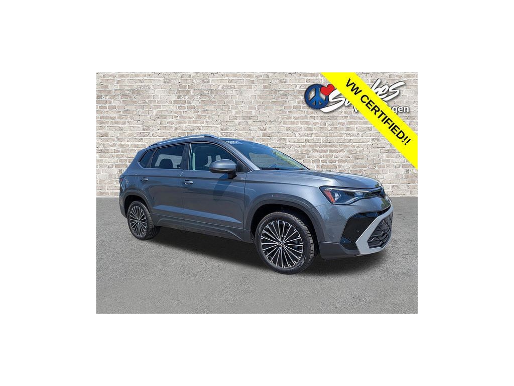 2025 Volkswagen Taos SE