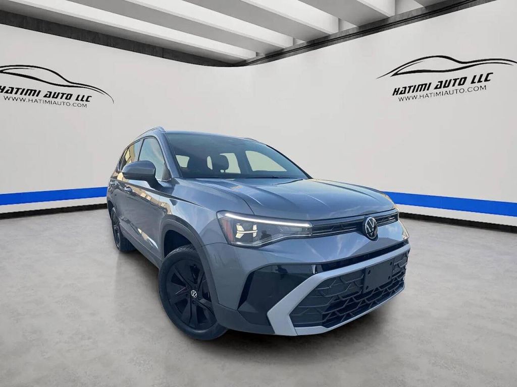 2025 Volkswagen Taos SE