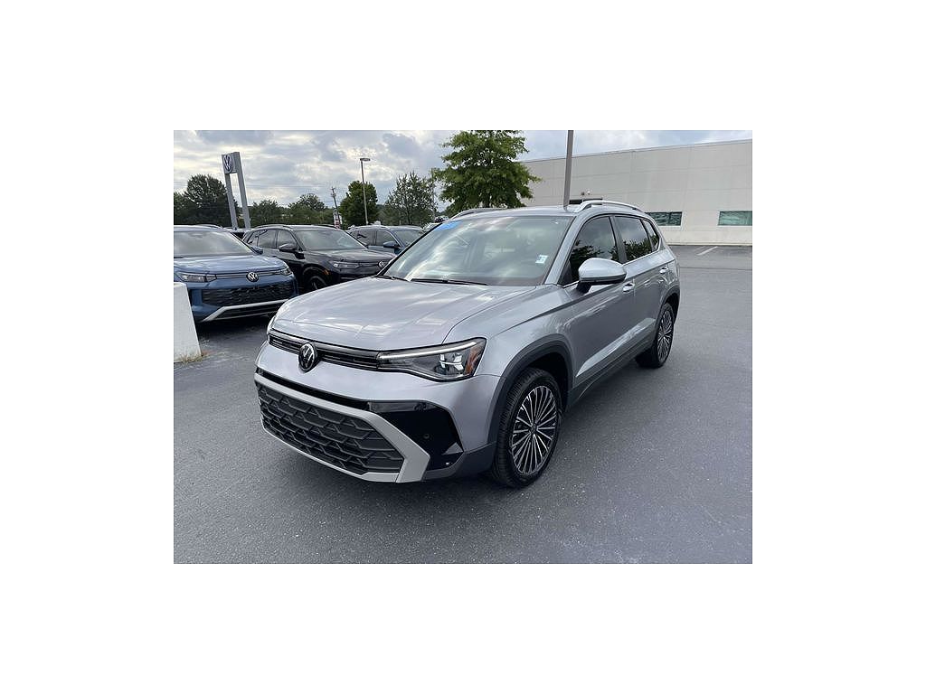 2025 Volkswagen Taos SE