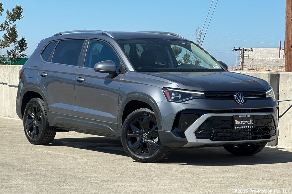 2026 Volkswagen Taos SE