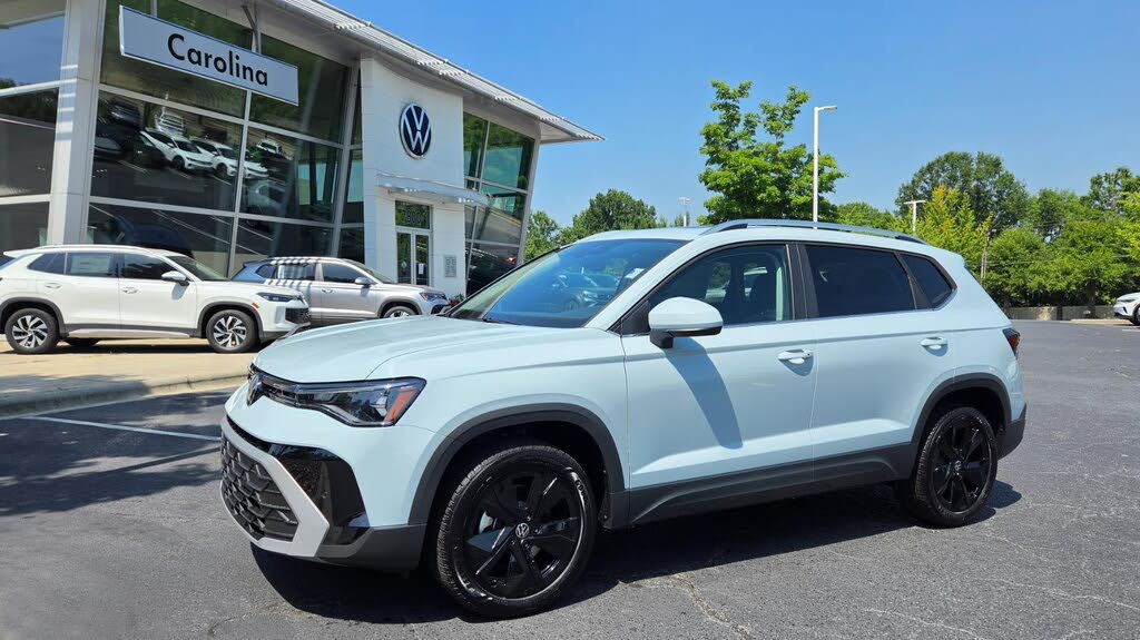 2026 Volkswagen Taos SE