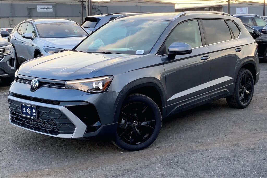 2026 Volkswagen Taos SE