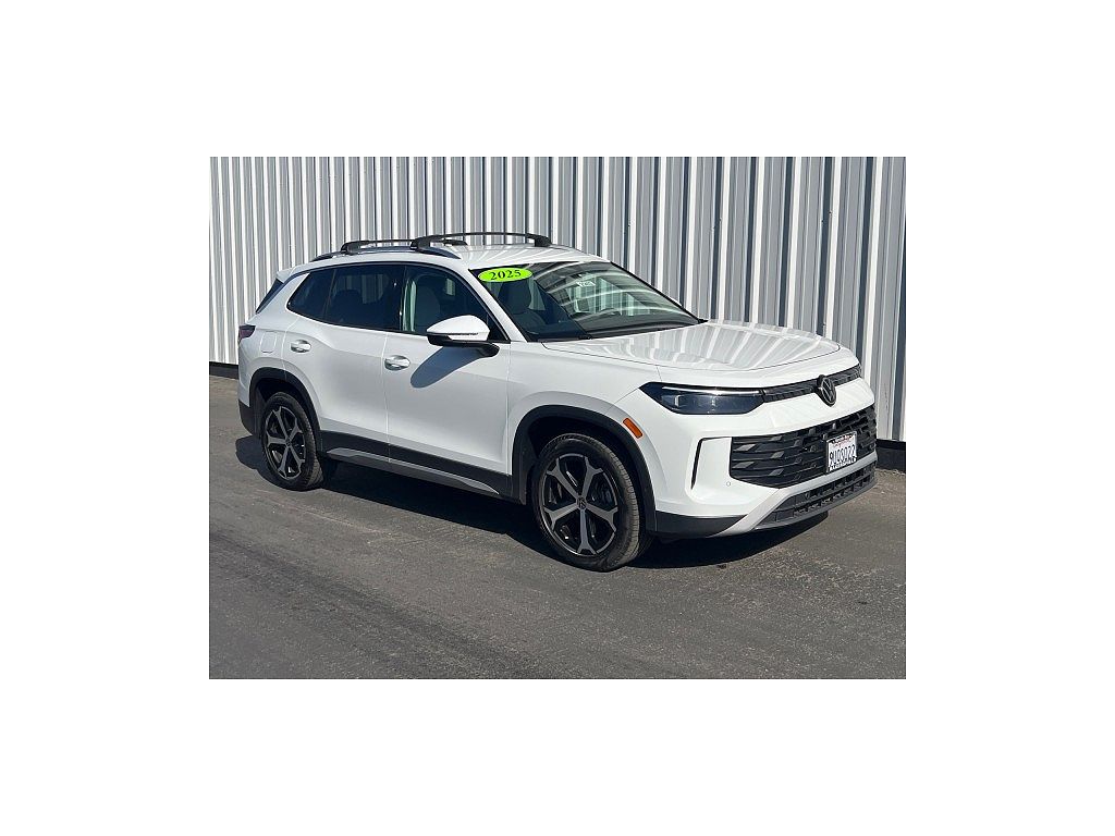 2025 Volkswagen Tiguan SE