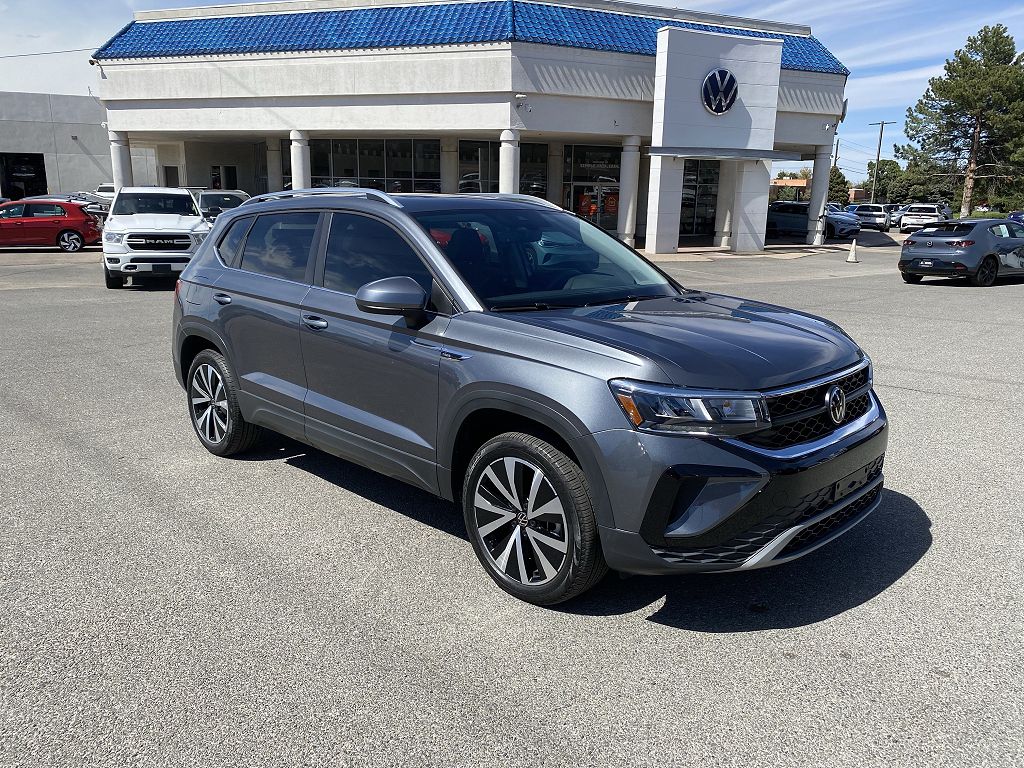 2024 Volkswagen Taos SE